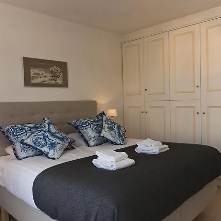 Stayci Serviced Apartments Royal Nassau Apartment