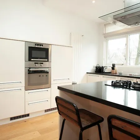 Stayci Serviced Apartments Royal Nassau