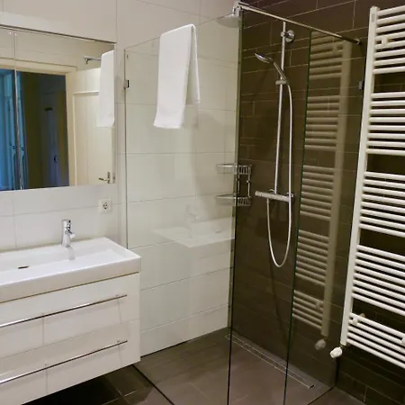 Stayci Serviced Apartments Royal Nassau Apartment
